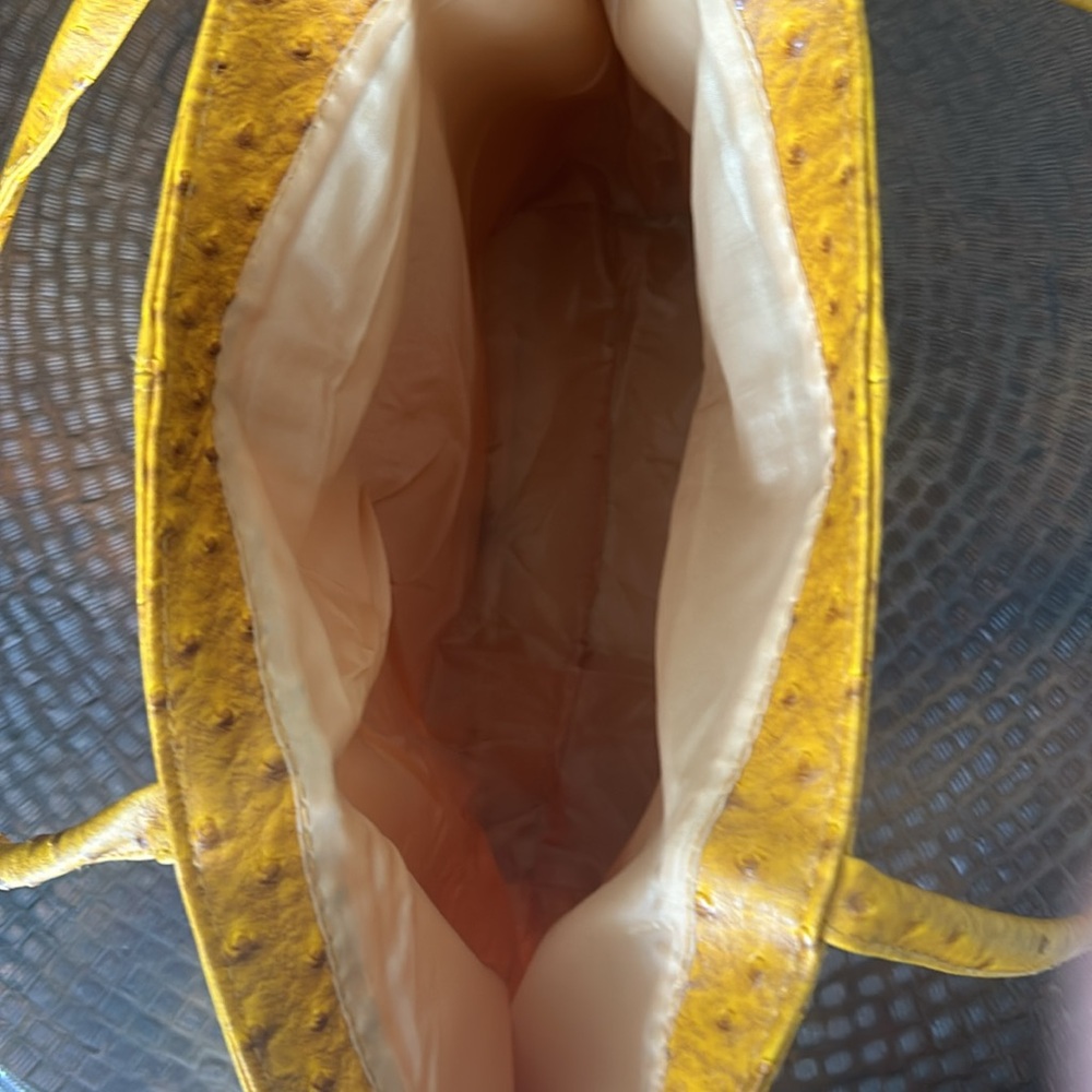 Purse - Picture 4 of 8